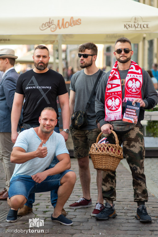 Pikieta #stop447 pod Kopernikiem