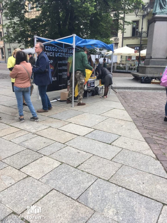 Protestowali przeciwko lobby LGBT