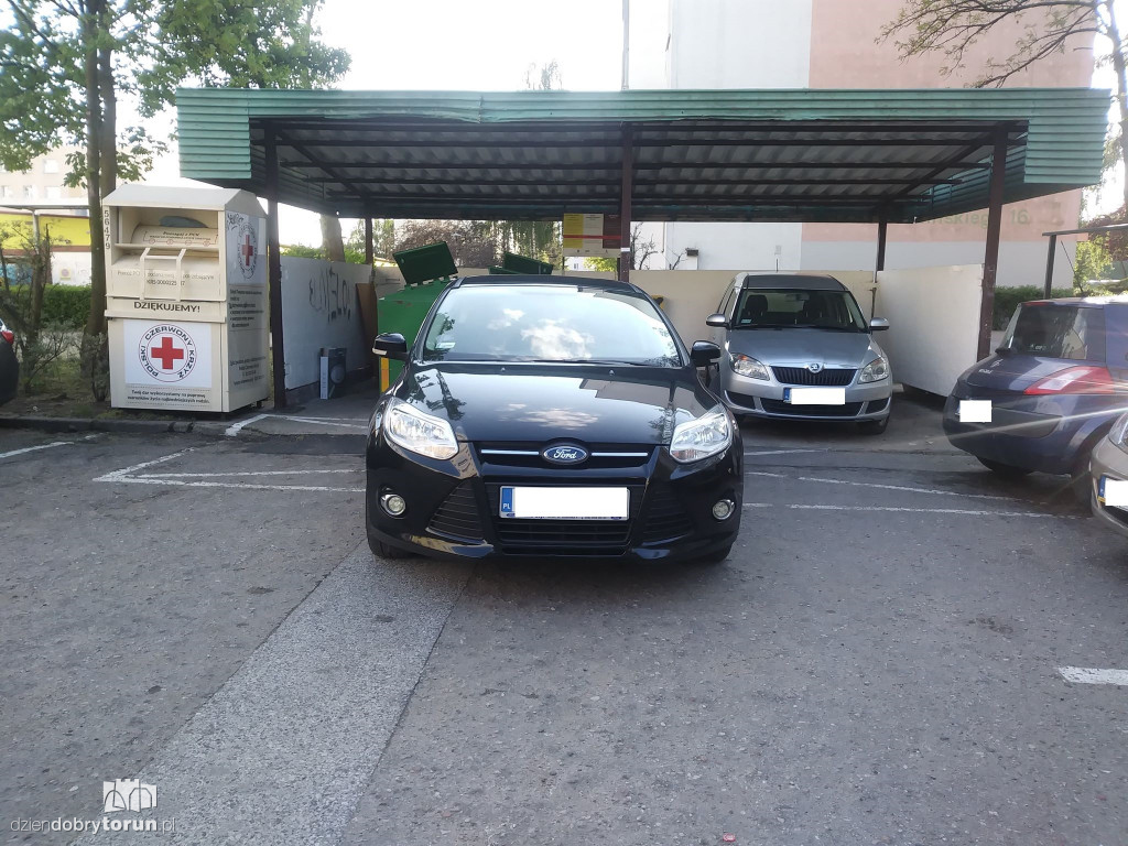 Tak parkują Na Skarpie!