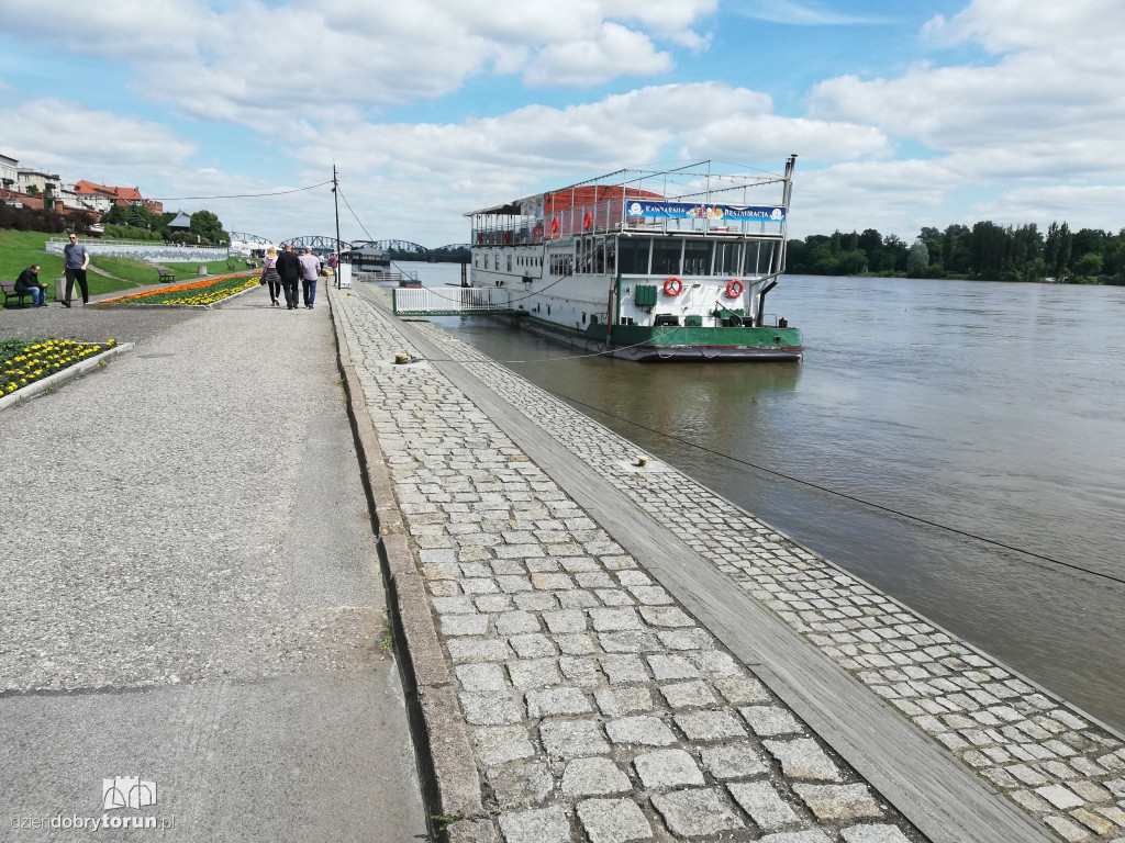 Wzrósł poziom wody w Wiśle w Toruniu
