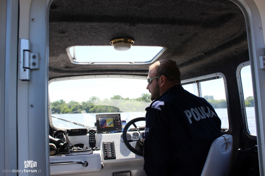 Toruń: policja patroluje Wisłę! Dlaczego?