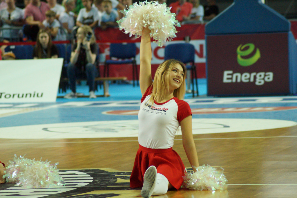 Cheerleaders Toruń na 2. meczu finału