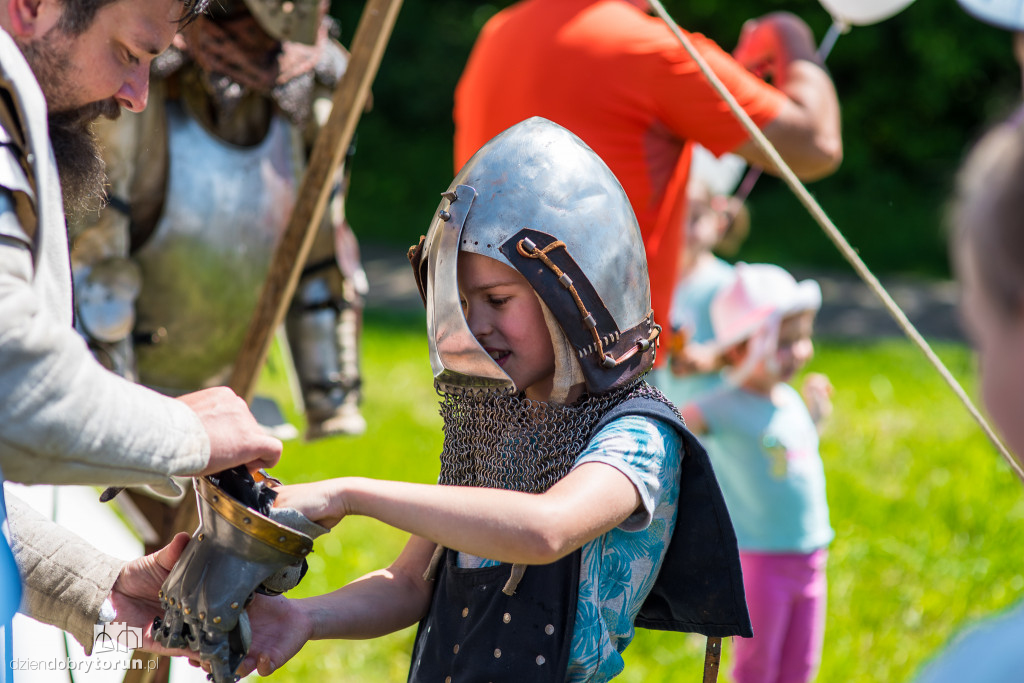 Festyn na Zamku Dybowskim