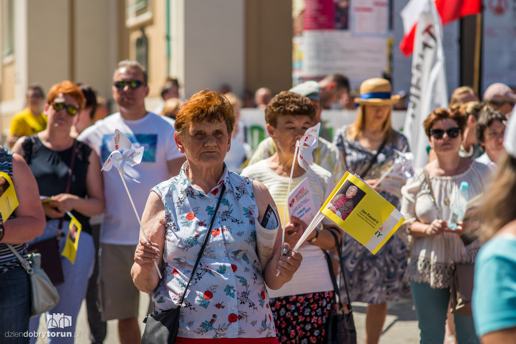 Tłumy na marszu dla życia i rodziny
