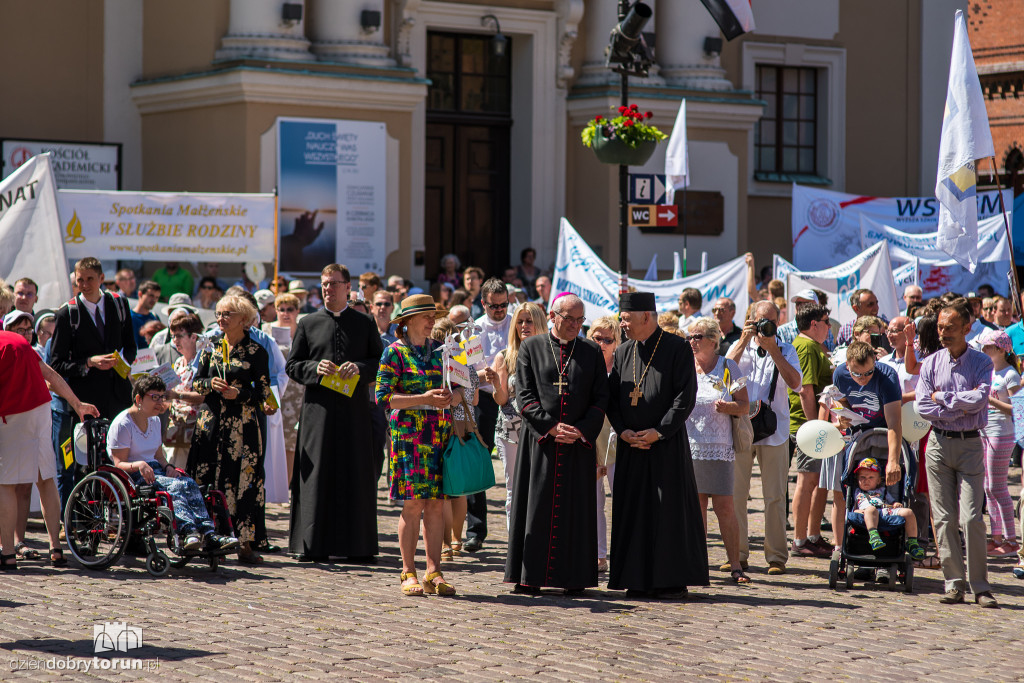 Tłumy na marszu dla życia i rodziny