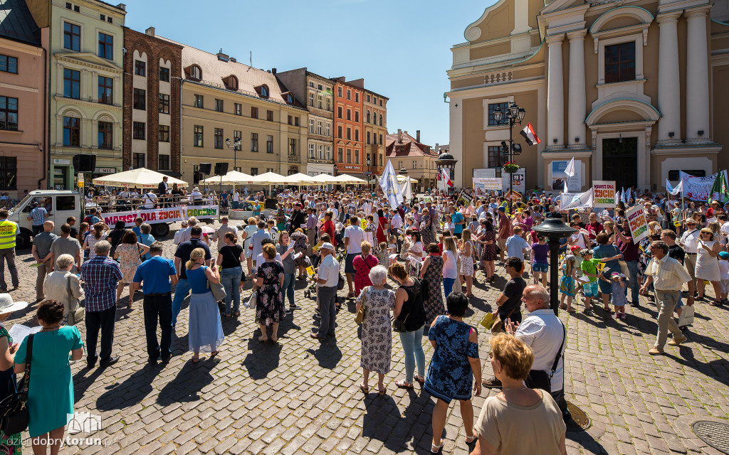 Tłumy na marszu dla życia i rodziny