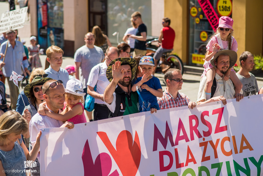 Tłumy na marszu dla życia i rodziny