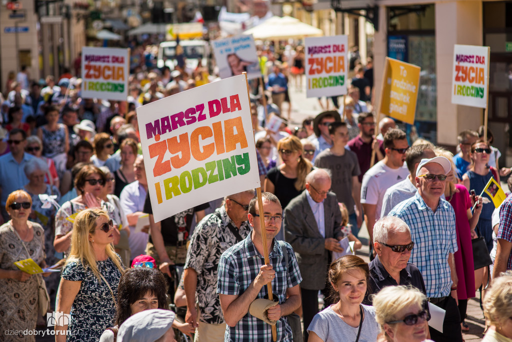 Tłumy na marszu dla życia i rodziny