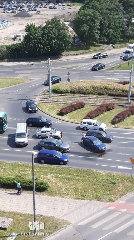 Kolizja na placu Niepodległości w Toruniu
