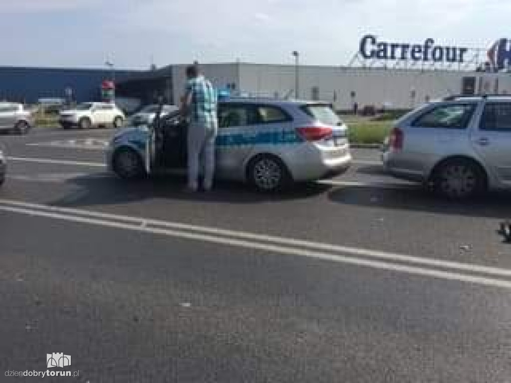 Stłuczka dwóch aut na Olimpijskiej
