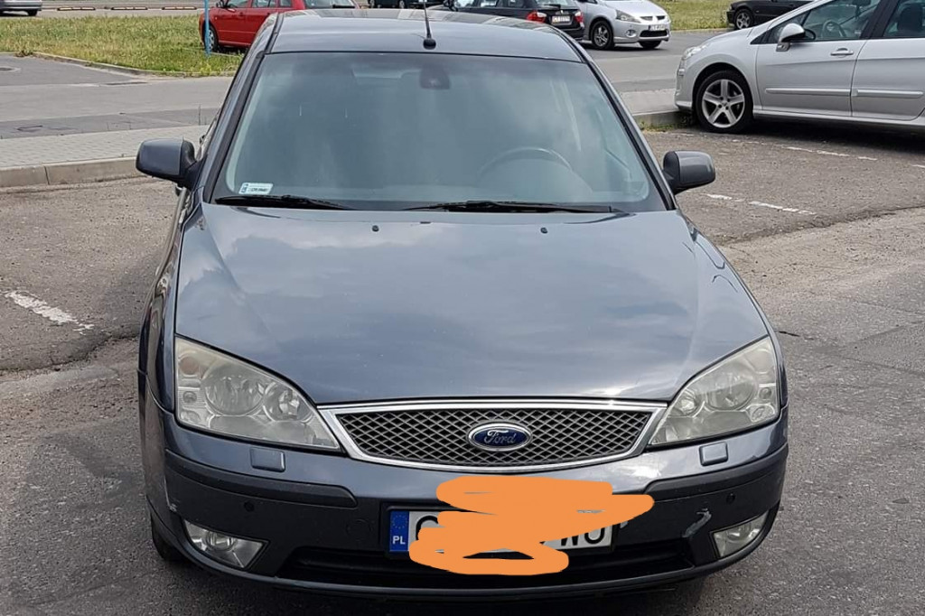 Jak zaparkował ten kierowca?