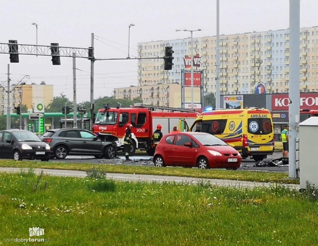 Groźna kolizja na Szosie Lubickiej
