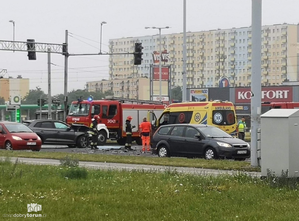 Groźna kolizja na Szosie Lubickiej