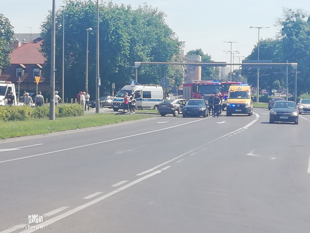 Groźna kolizja na Alei 700-lecia