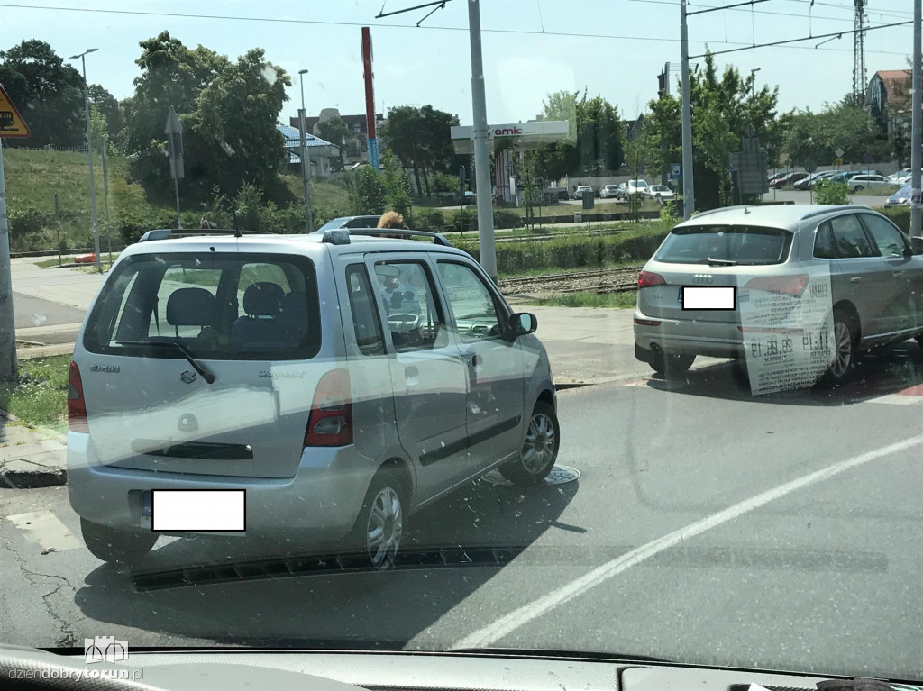 Toruń: kolizje na Lubickiej i Bema! [FOTO]