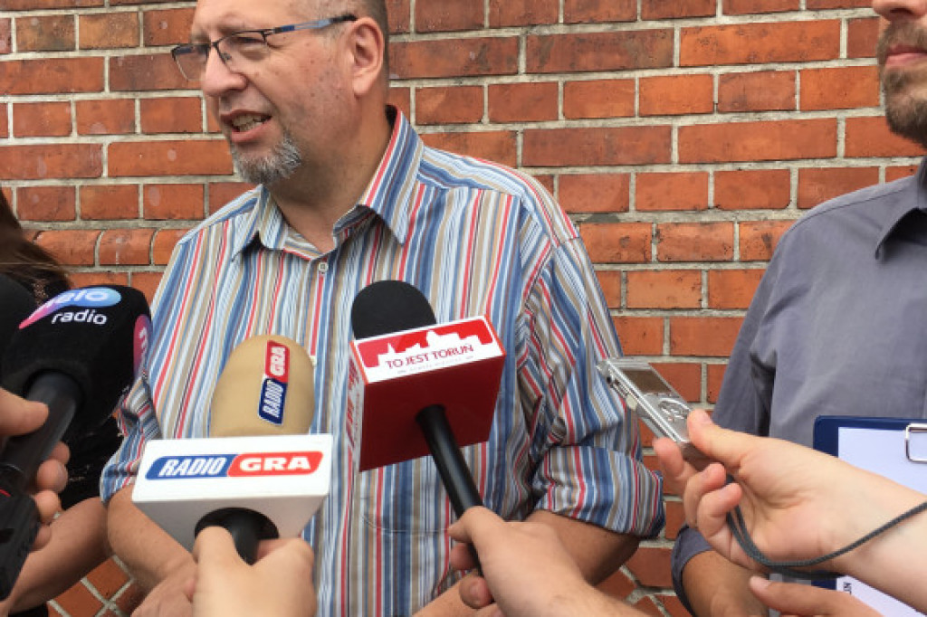 Konferencja prasowa w sprawie wycinki drzew w Toruniu