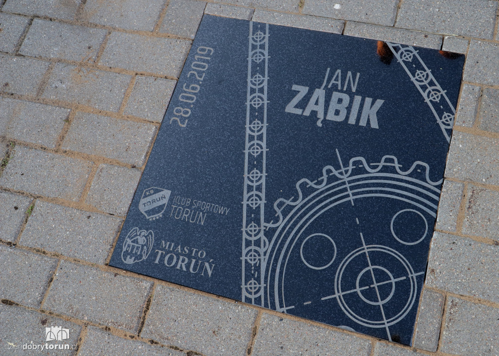Odsłonięcie tablicy Jana Ząbika