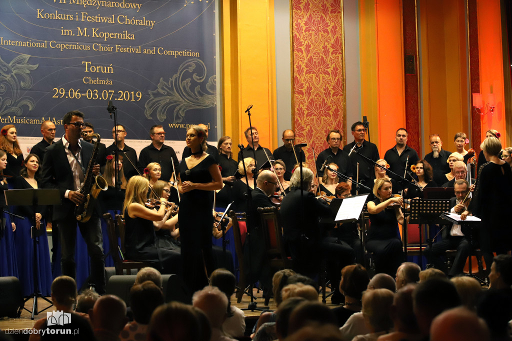 Koncert ,,Swingujące kuranty-prząśniczka w opalach''