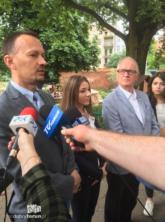 Konferencja prasowa posła Krzysztofa Czabańskiego