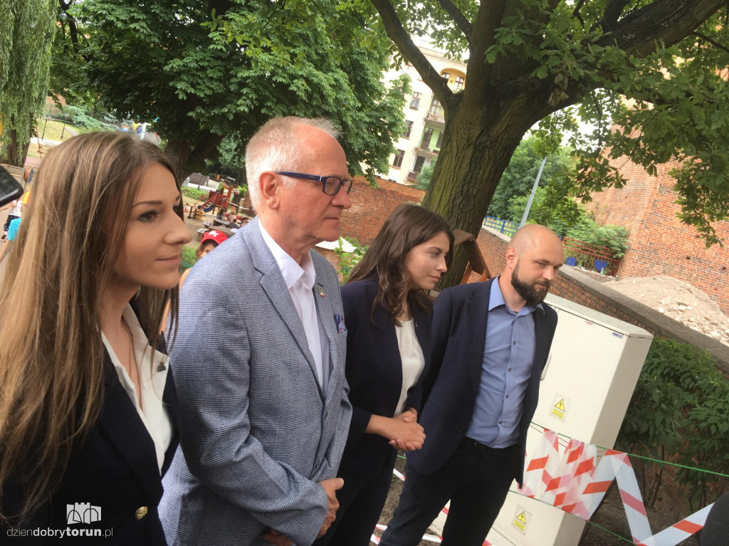 Konferencja prasowa posła Krzysztofa Czabańskiego