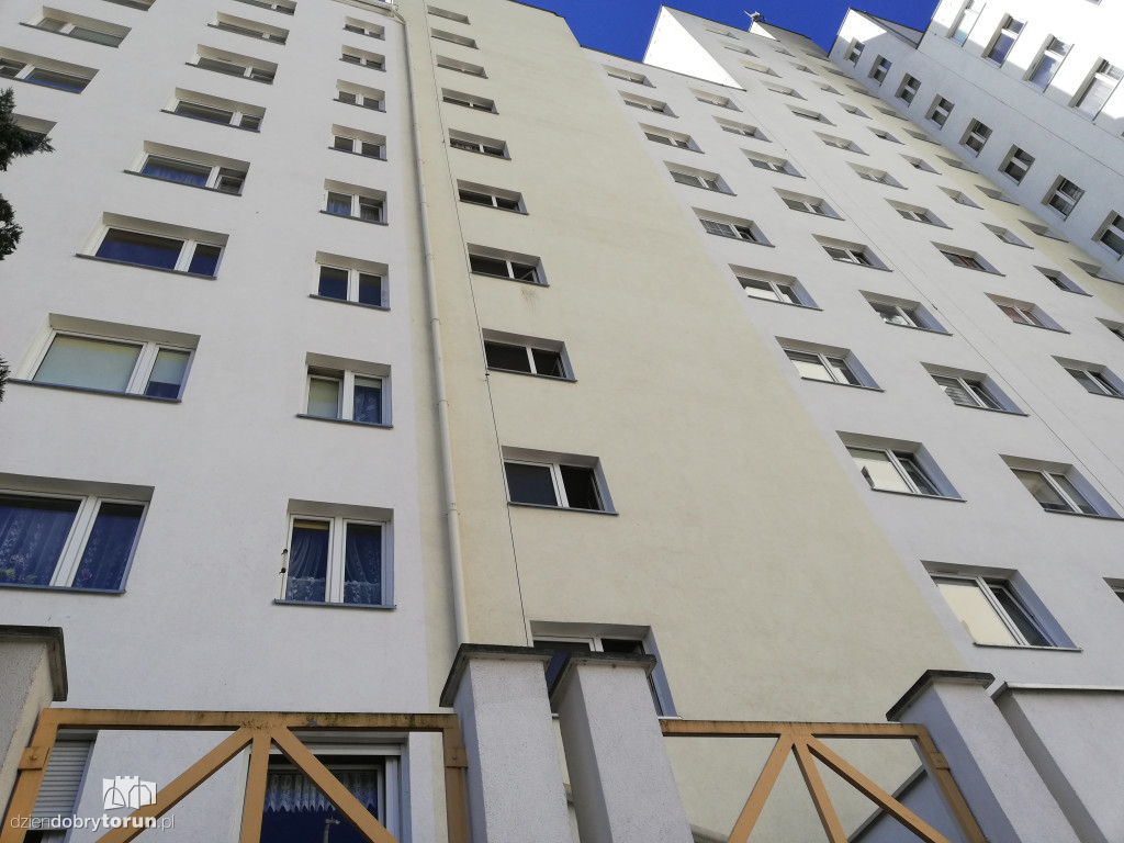 Pożar w wieżowcu przy ul. Ślaskiego 6