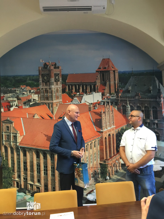 Konferencja z udziałem kierowcy MZK