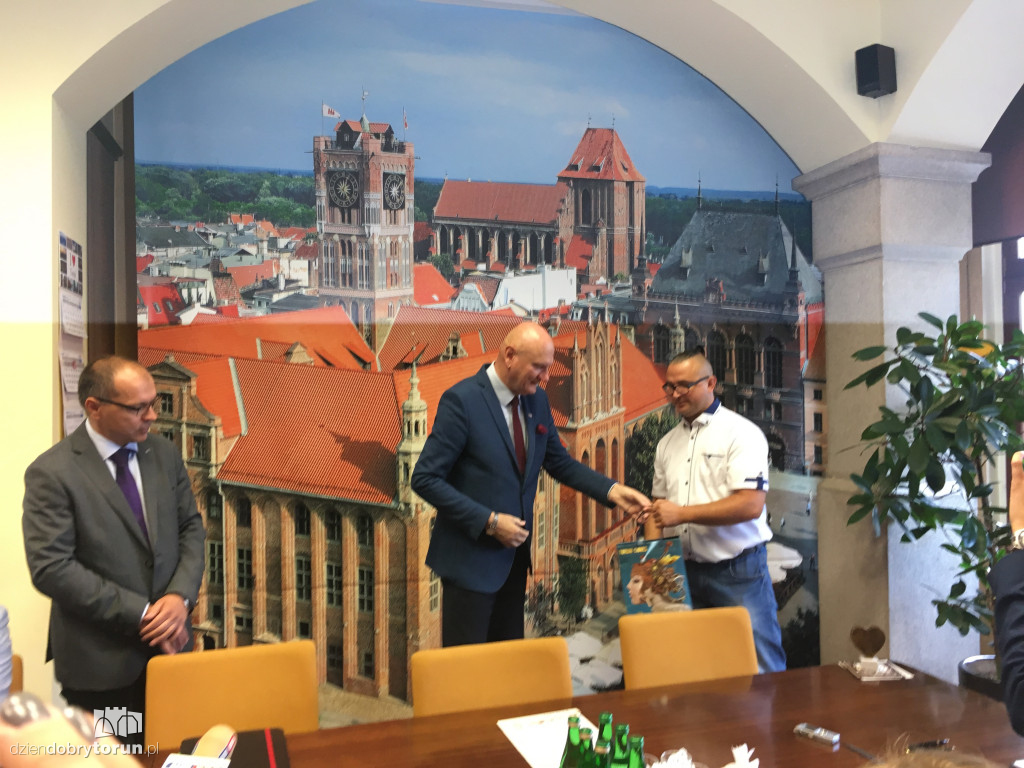 Konferencja z udziałem kierowcy MZK