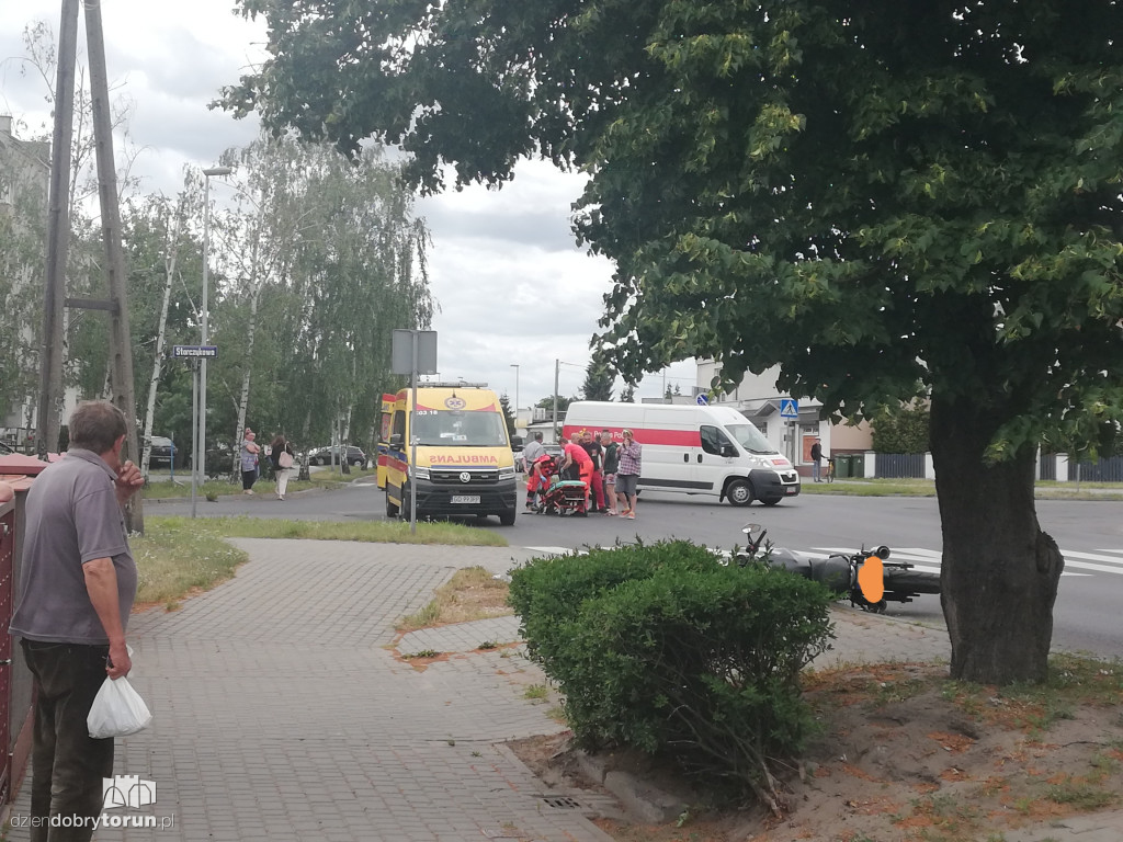 Zderzenie motocyklisty z autem na Wrzosach