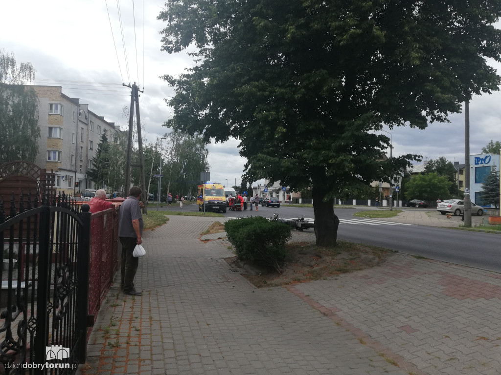 Zderzenie motocyklisty z autem na Wrzosach