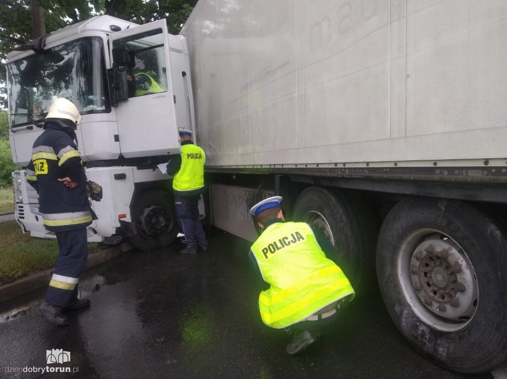 Wypadek w Brzozówce na DK10