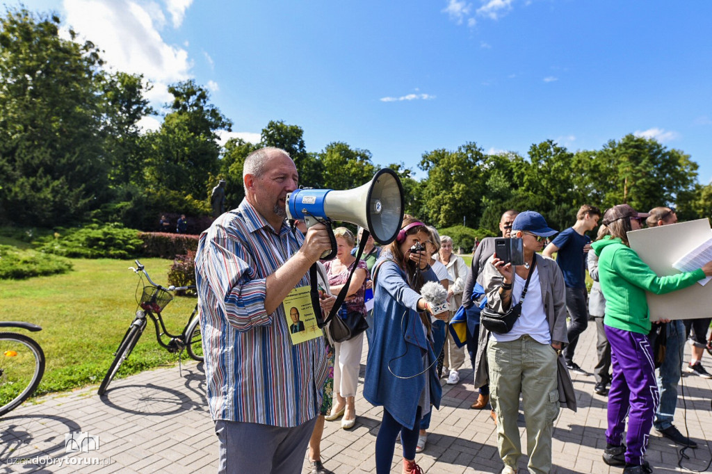 Protest przeciwko wycince drzew