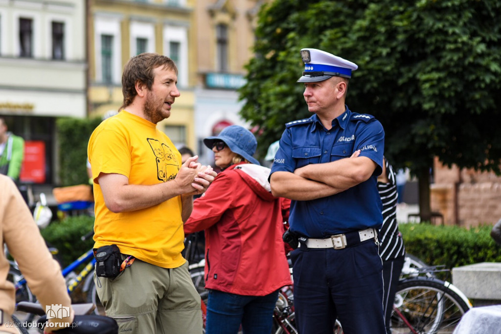 Wakacyjna rowerowa masa krytyczna