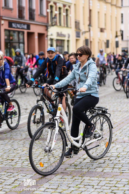 Wakacyjna rowerowa masa krytyczna
