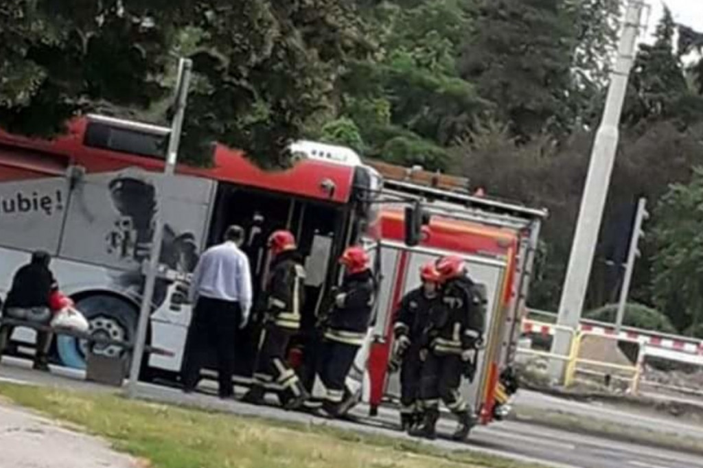 Pożar autobusu w centrum miasta