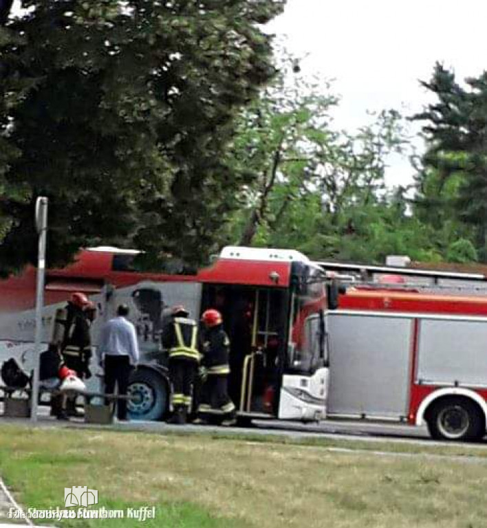 Pożar autobusu w centrum miasta