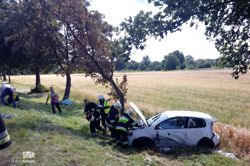 Zderzenie samochodów na DK 15