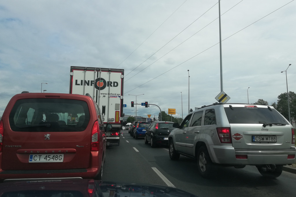Korki na dojeździe do Olsztyńskiej