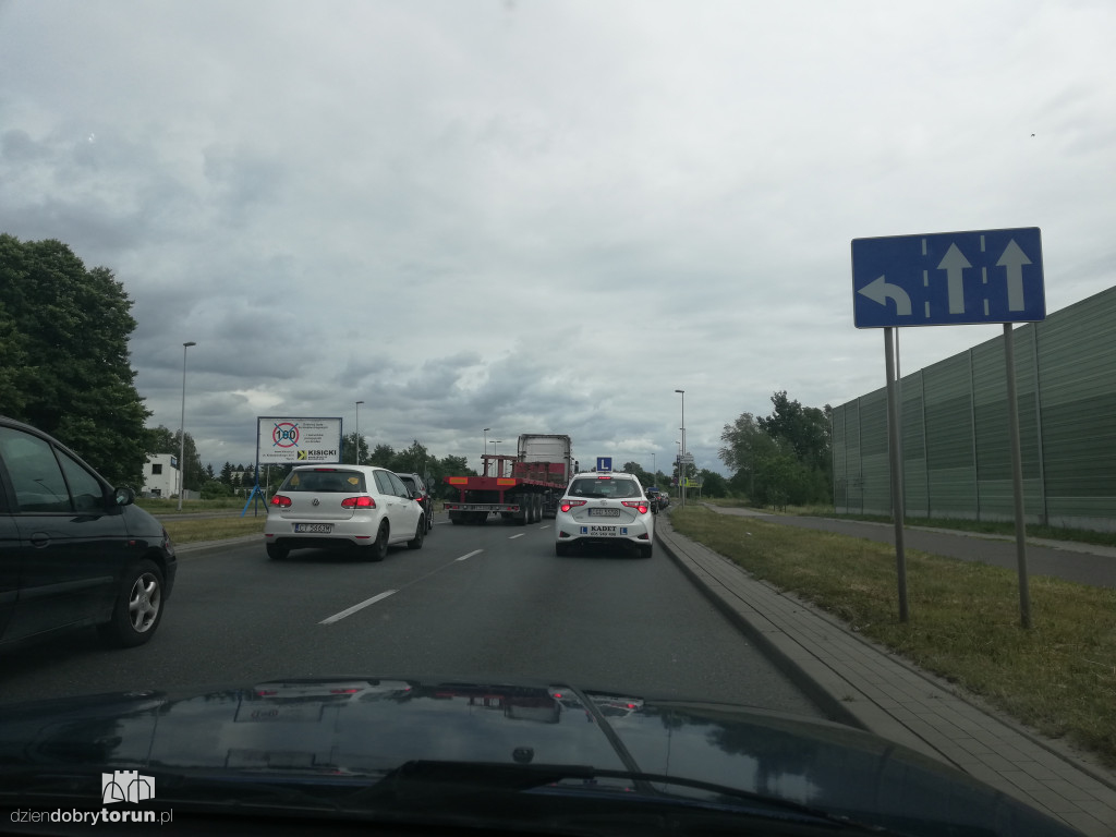 Korki na dojeździe do Olsztyńskiej