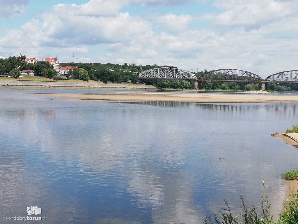 Niski poziom Wisły w Toruniu