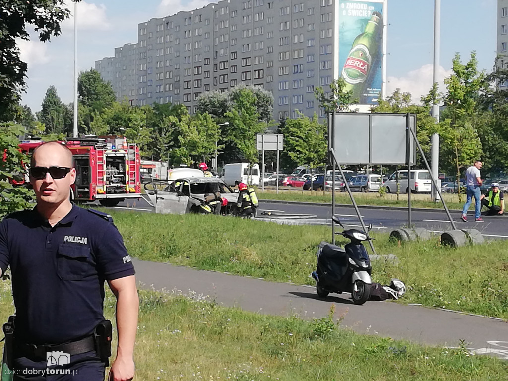 Pożar policyjnego BMW na Szosie Lubickiej