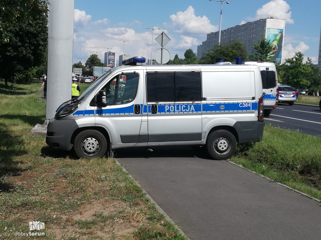 Pożar policyjnego BMW na Szosie Lubickiej