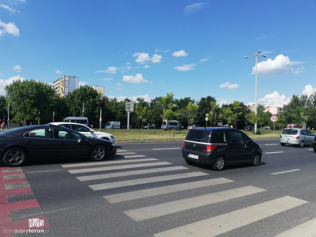 Pożar policyjnego BMW na Szosie Lubickiej