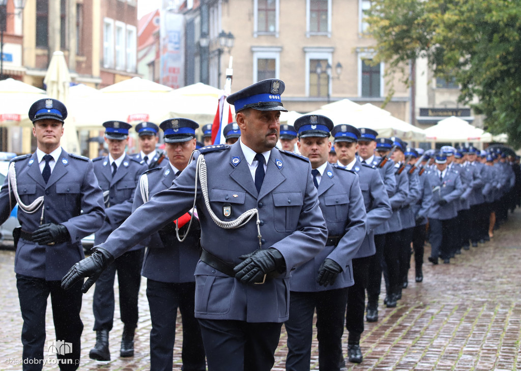 Obchody święta policji na starówce
