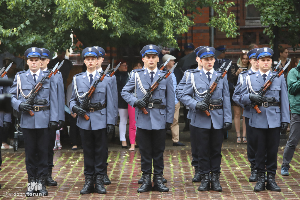 Obchody święta policji na starówce
