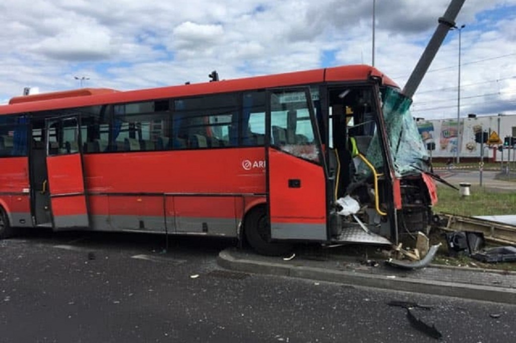 Wypadek koło mostu gen. Zawackiej cz. 2