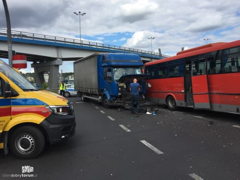 Wypadek koło mostu gen. Zawackiej cz. 2