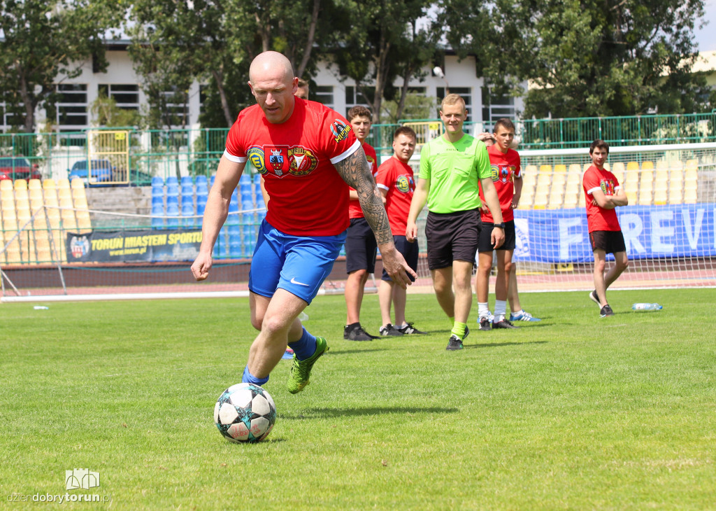 Mucha Cup - turniej kibiców Elany