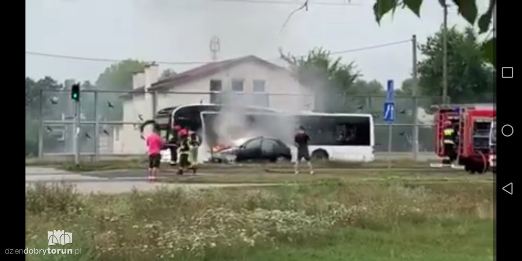 Pożar samochodu na Olsztyńskiej