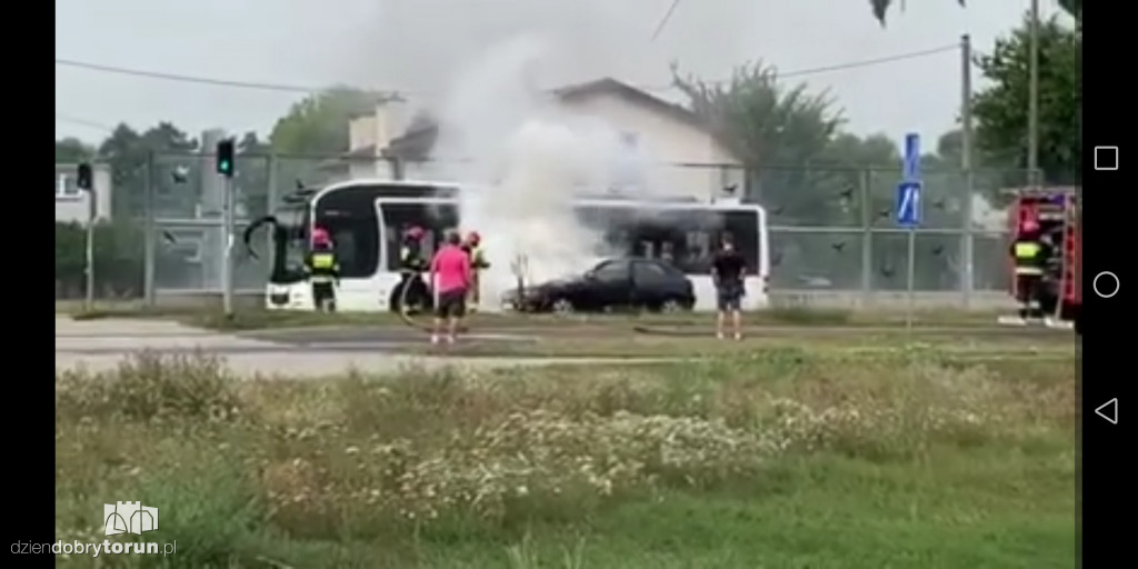 Pożar samochodu na Olsztyńskiej