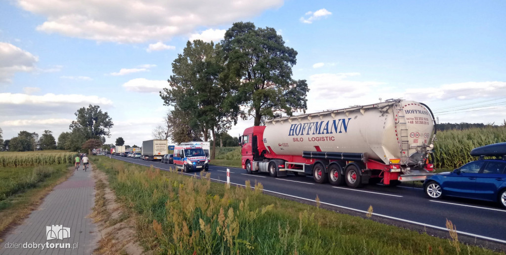 Groźny wypadek na DK15 koło Suchatówki